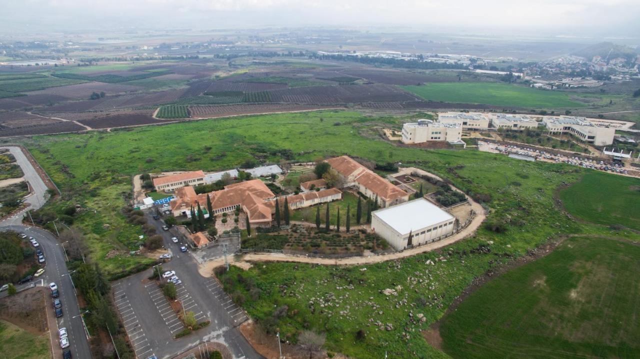 Hi - Tel Hai Hostel Kfar-Guiladi Extérieur photo