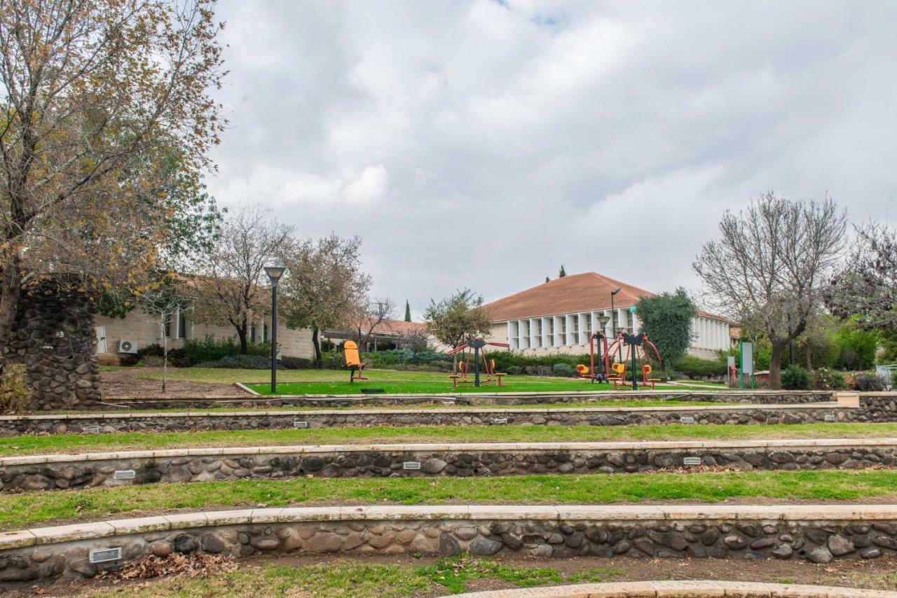 Hi - Tel Hai Hostel Kfar-Guiladi Extérieur photo